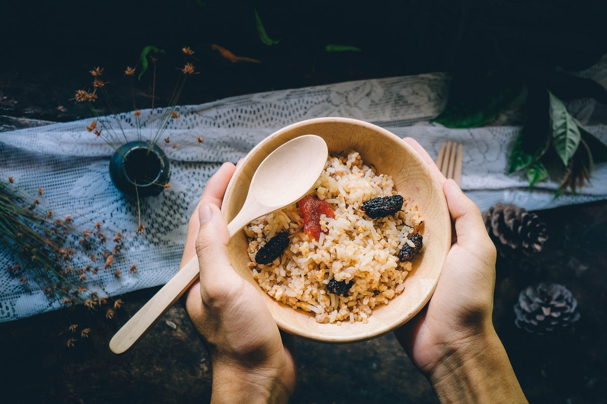 Healthy chicken congee recipe with shredded chicken, ginger, rice, and seaweed in a wooden bowl, ideal for autumn wellness, gut health, and nourishing seasonal meals.